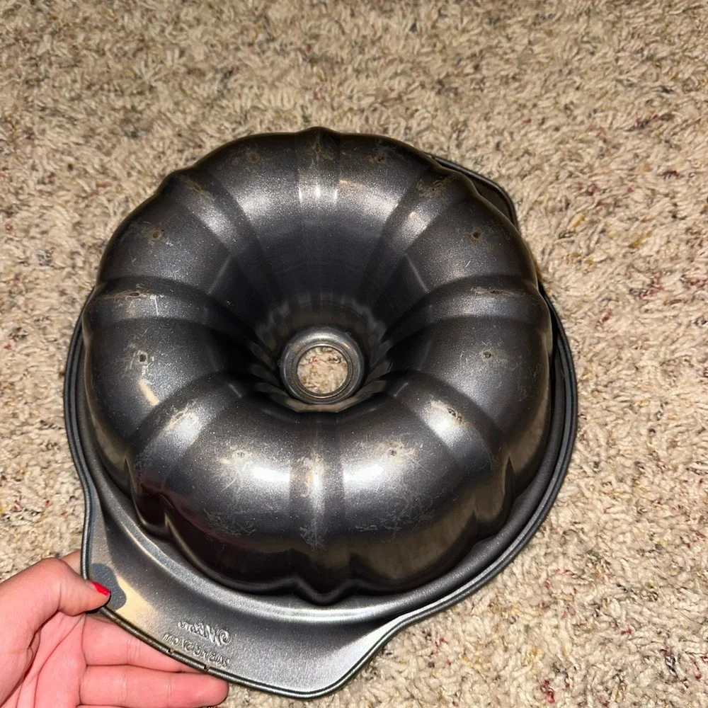 Wilton cake 🎂 pan